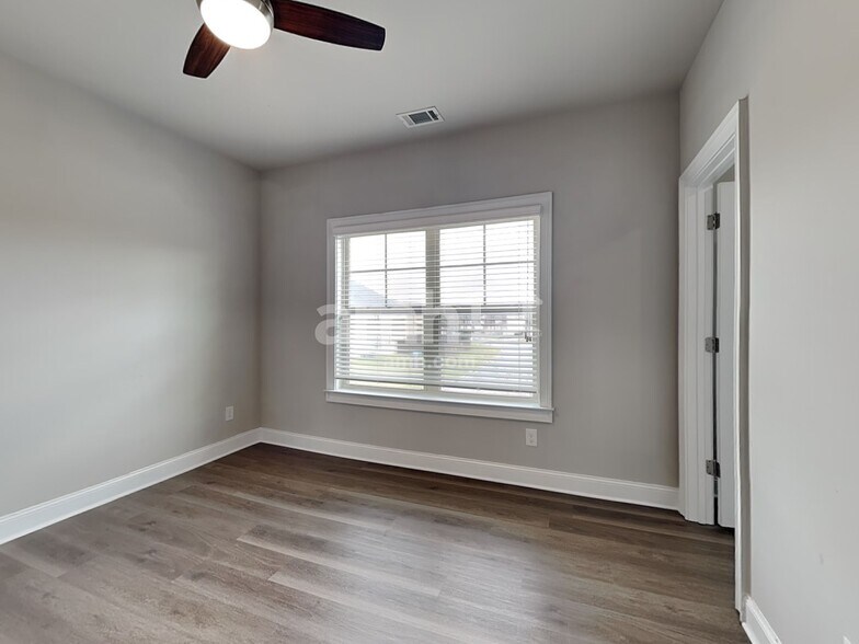 Building Photo - 199 High Trail Pass