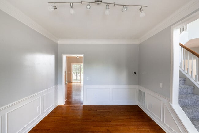 Building Photo - 8965 Snowberry Court