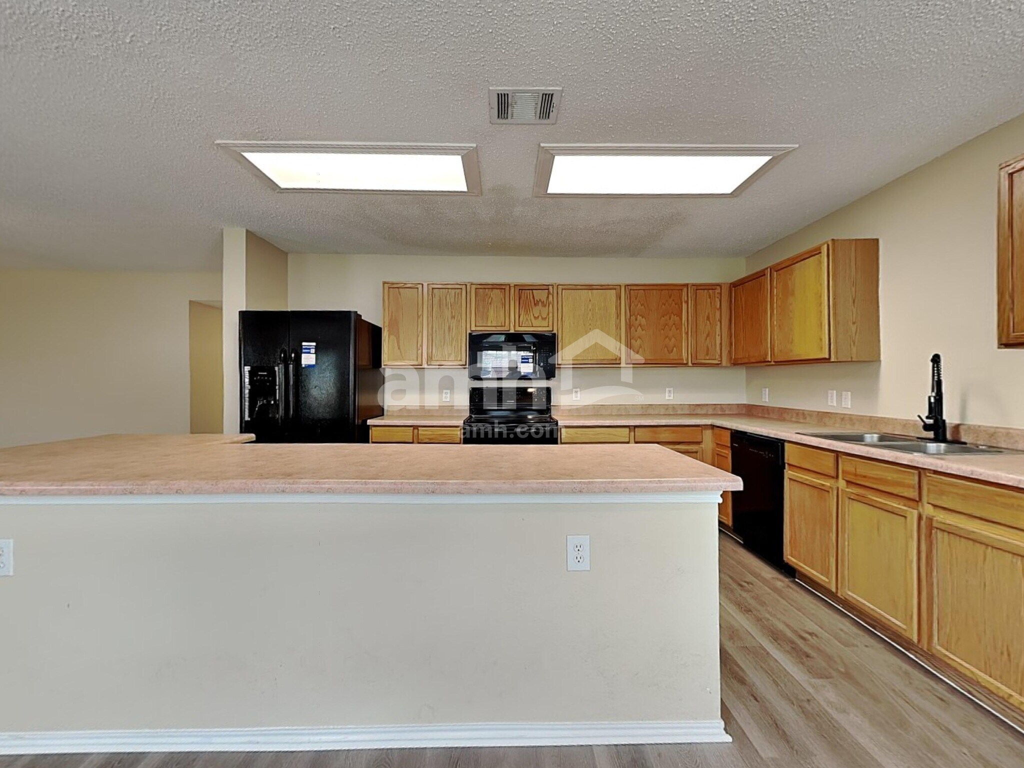 Building Photo - 15312 Iola Cv