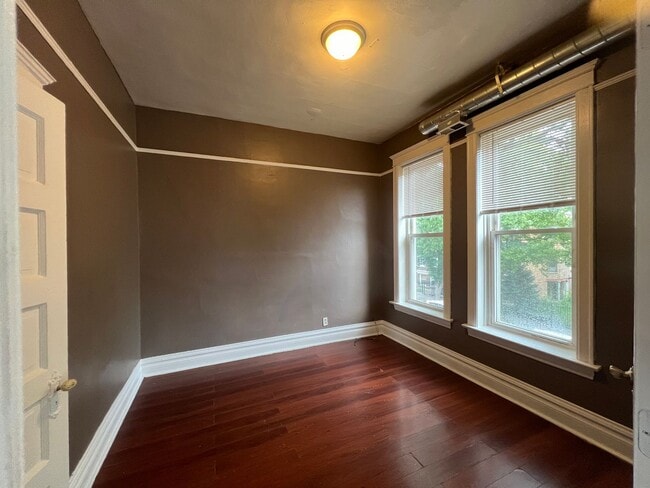 Building Photo - 2356 S Drake Ave