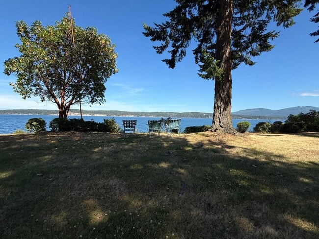 Building Photo - 2209 W Sequim Bay Rd