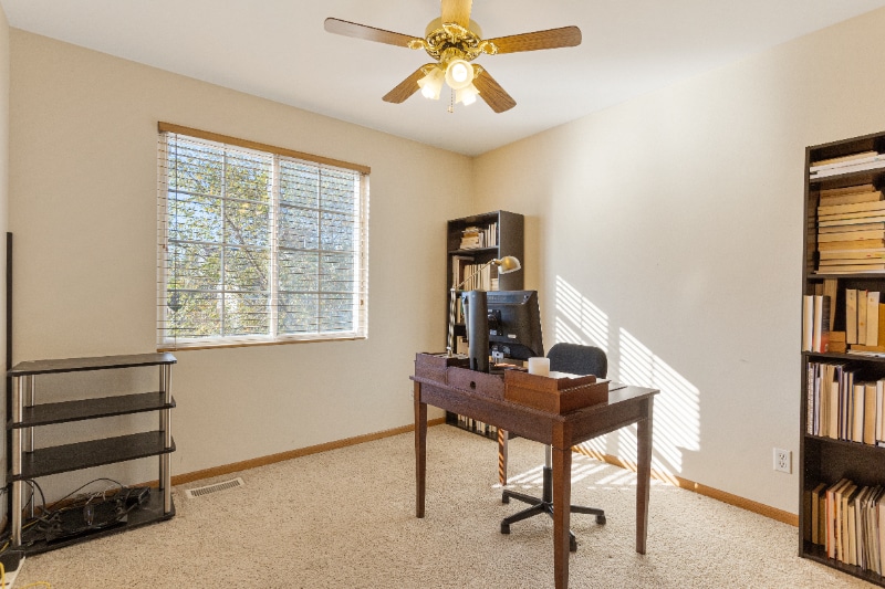 Building Photo - 15614 Cottonwood Ave