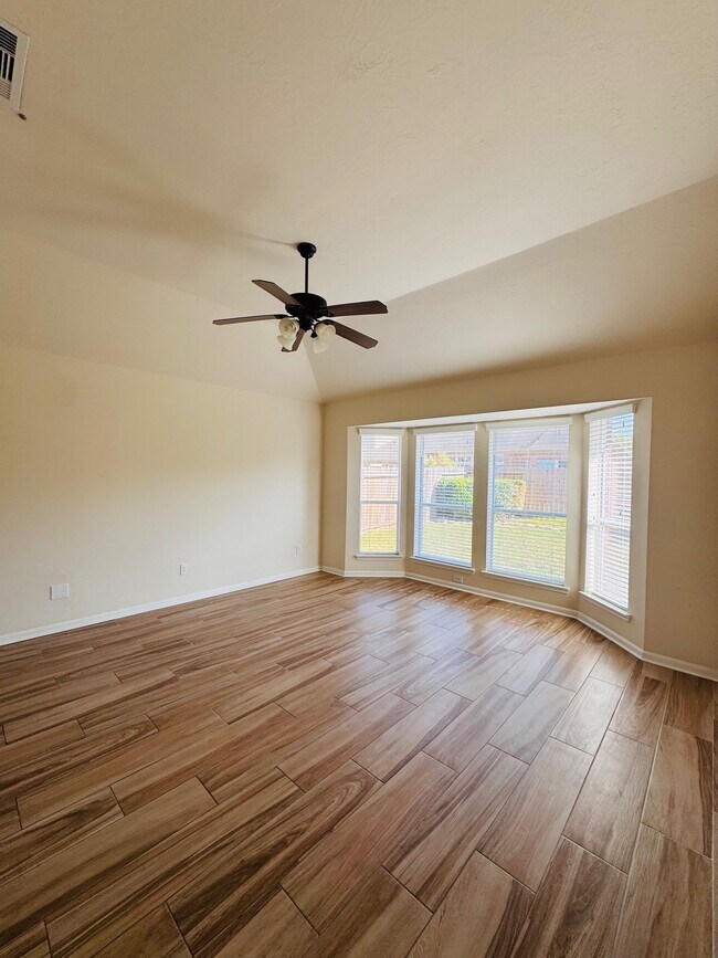 Building Photo - 26123 Ginger Gables Ln