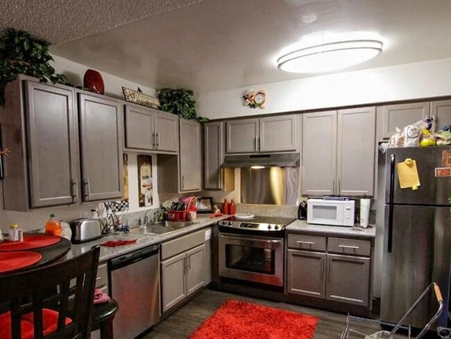 Building Photo - 1824 Ethan Wy