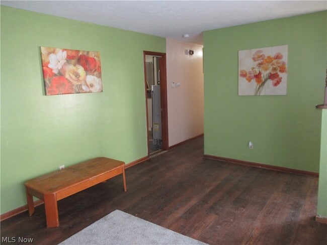 Building Photo - 7594 Southland Rd