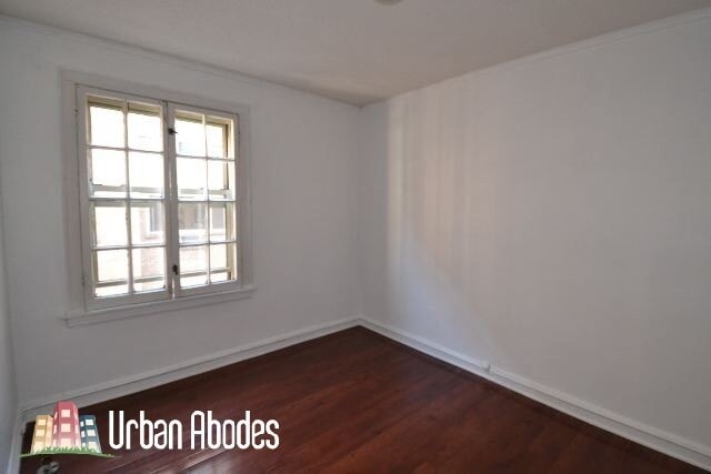 Building Photo - 547 W Surf St