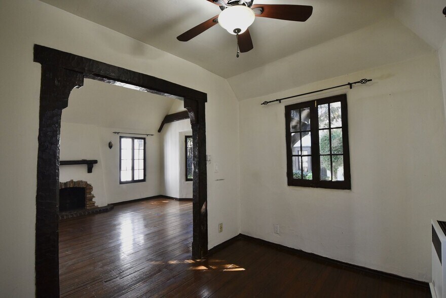 Building Photo - 2906 Griffith Park Blvd