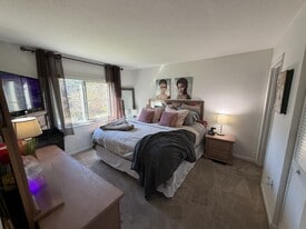 Building Photo - 25050 Sandhill Blvd