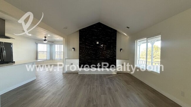 Building Photo - 8948 Sage St