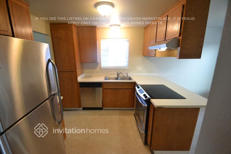 Building Photo - 11834 SE 263rd Ct