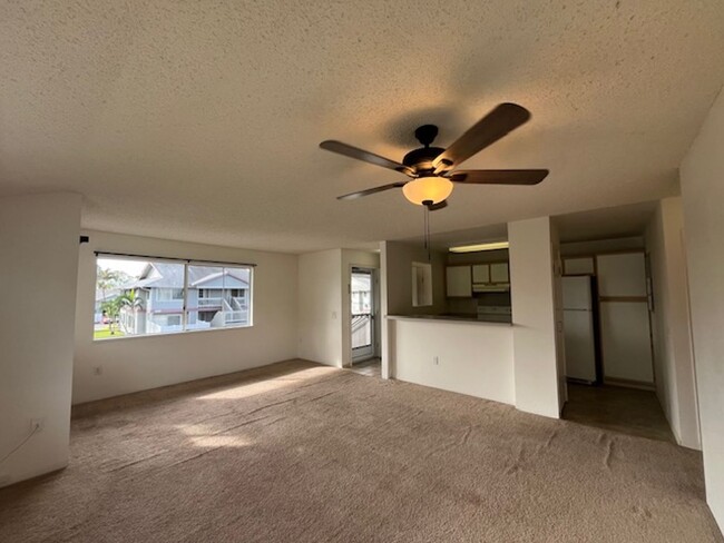 Building Photo - 3 bedroom/2 bath unit in Milliani Mauka wi...