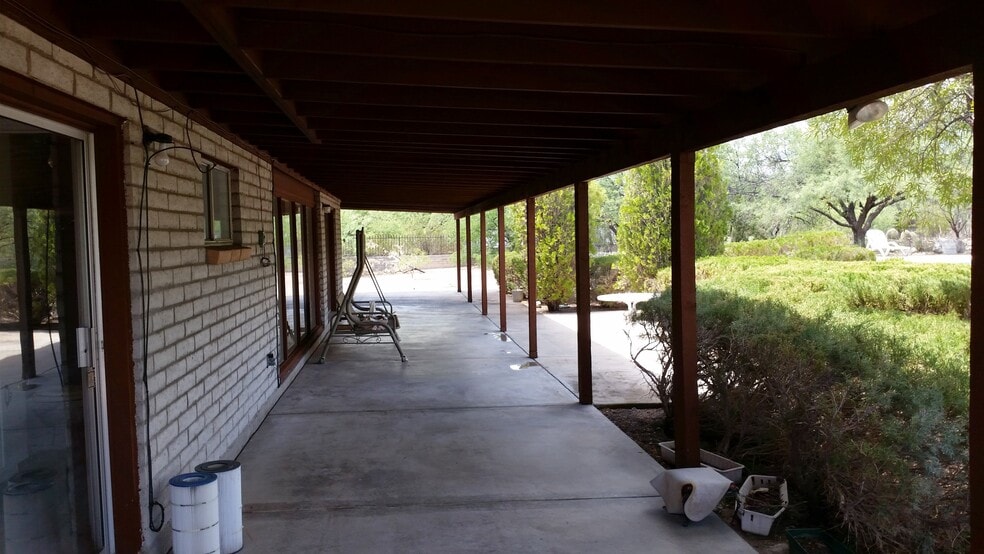 Building Photo - 9291 E Shonto Ln