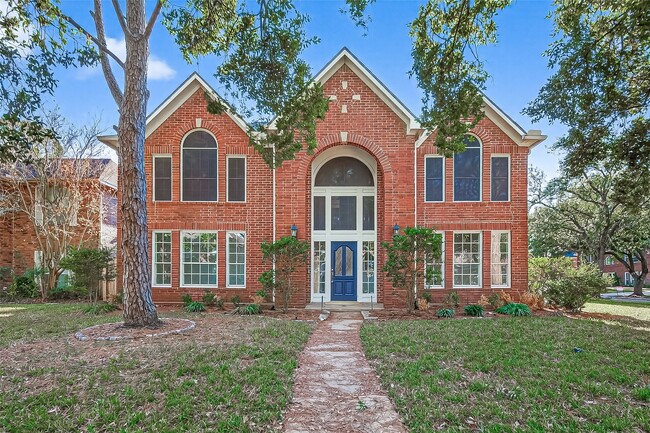 Building Photo - 2627 Double Lake Dr