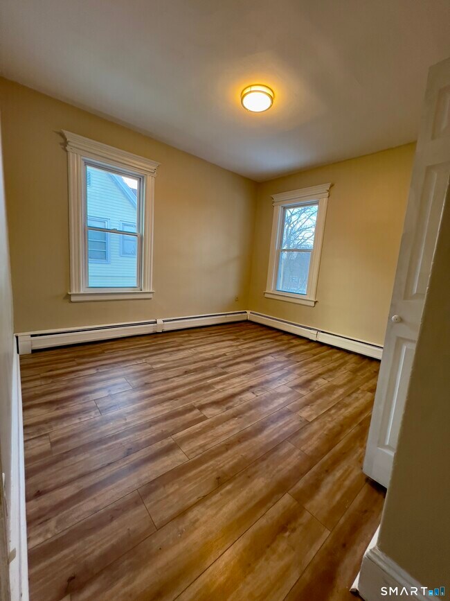 Building Photo - 838 Capitol Ave