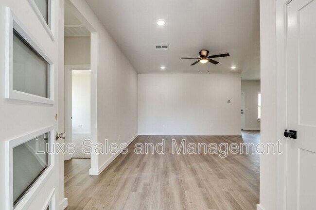 Building Photo - 8329 NW 163rd Ter