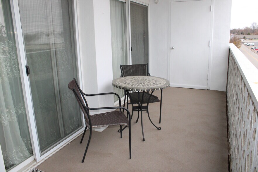 Building Photo - 1100 Erie Ave