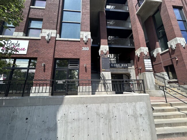 Building Photo - 360 W 300 S