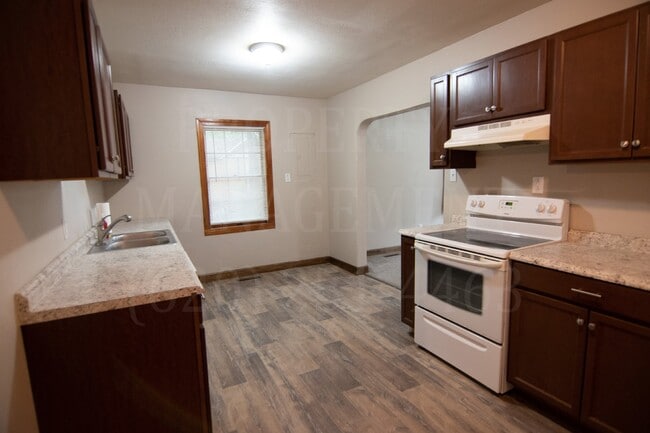 Building Photo - 3 bedroom, rental in west Coffeyville.