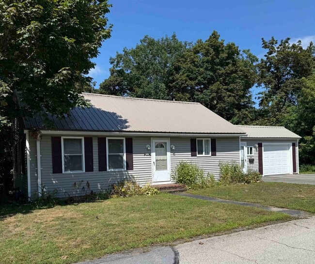 Primary Photo - 180 Kenney St