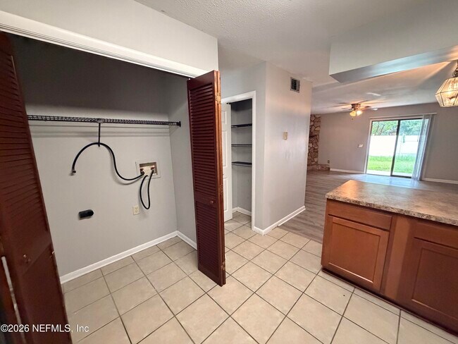 Building Photo - 4403 Windergate Dr