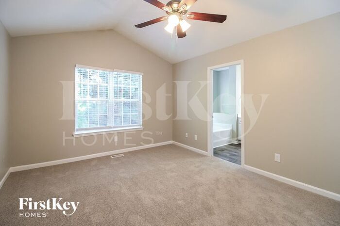Building Photo - 4073 Beaver Oaks Dr