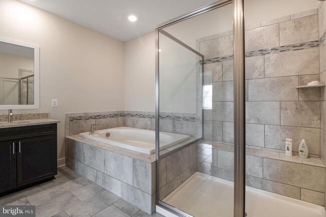 Building Photo - 7960 -B Potter Pl