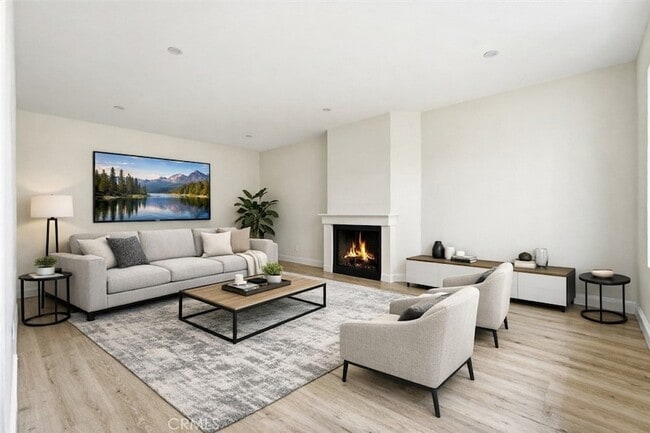 Building Photo - 7751 Newman Ave