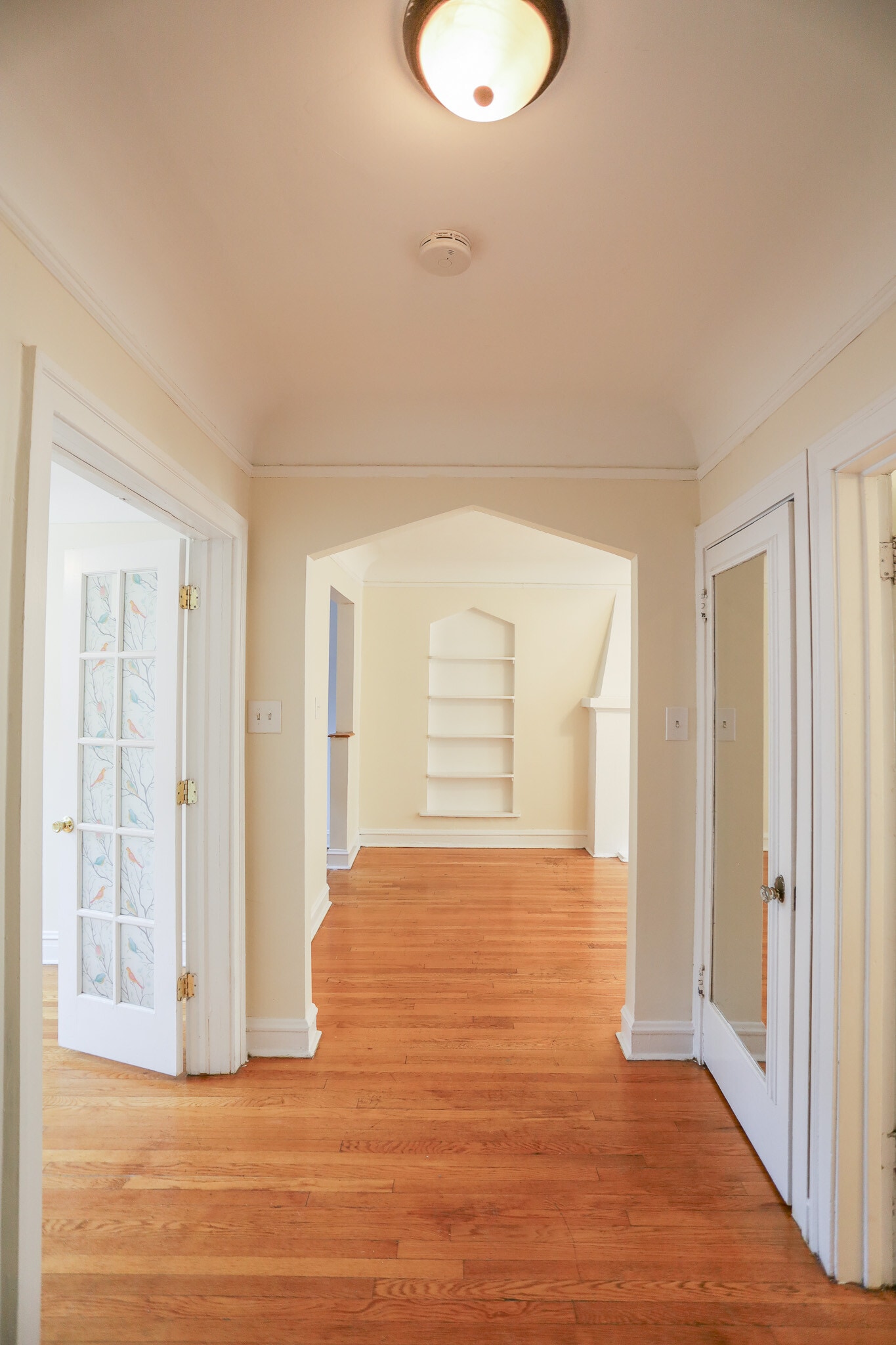 Building Photo - 2211 W Farwell Ave