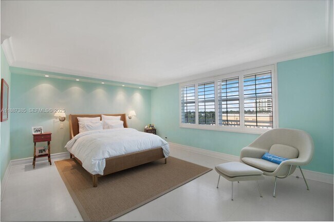 Building Photo - 613 Ocean Dr