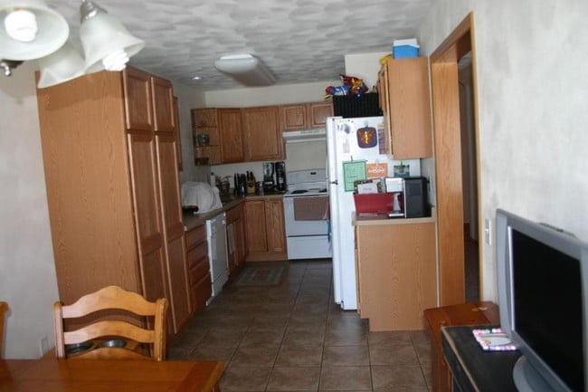 Building Photo - 6689 Windsor Ridge Ln