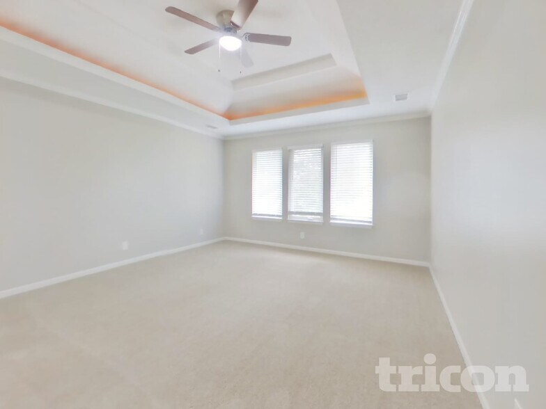 Building Photo - 2220 Makayla Ln