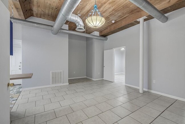 Building Photo - 1827 Avenue O