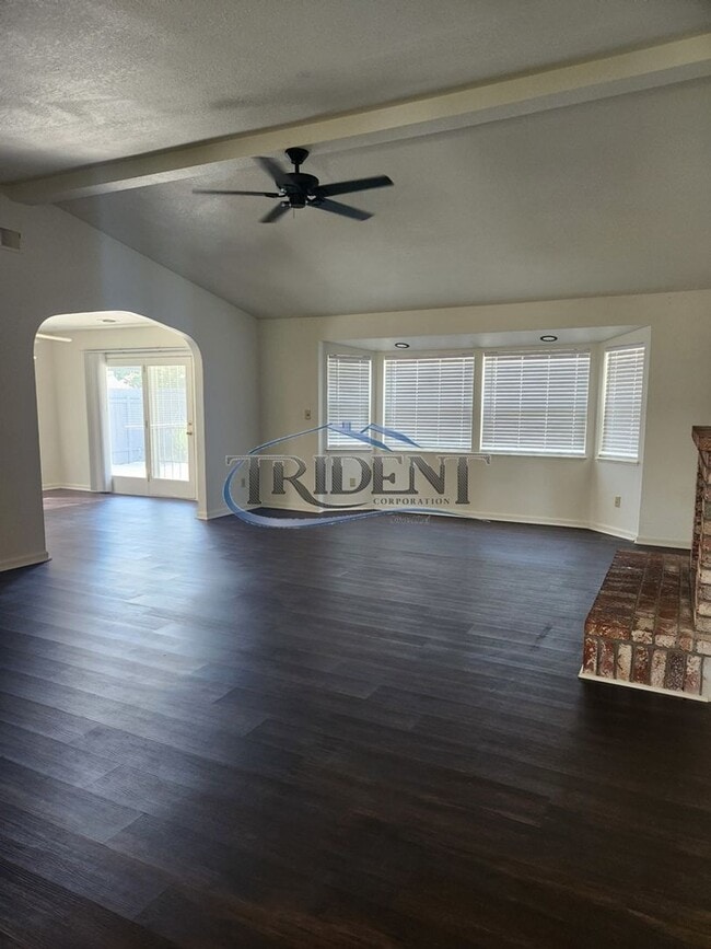 Building Photo - Beautiful Yuba City located in the Terra B...