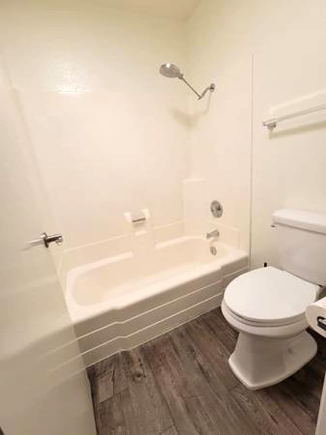 Building Photo - 6530 College Grove Dr