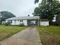 Building Photo - Charming 3-Bedroom Single-Family Home