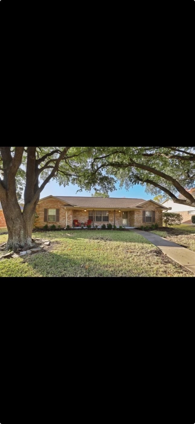 Building Photo - 14040 Far Hills Ln