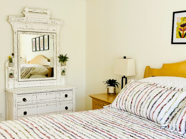 Building Photo - 323 Atherton St