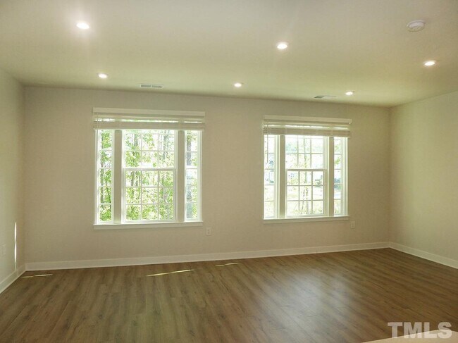 Building Photo - 137 Callowhill Ln