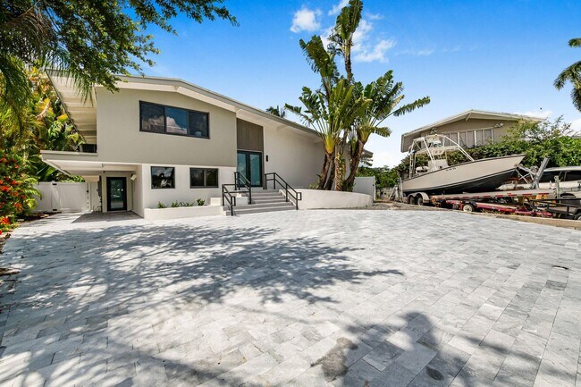 Building Photo - 2637 Sugar Loaf Ln