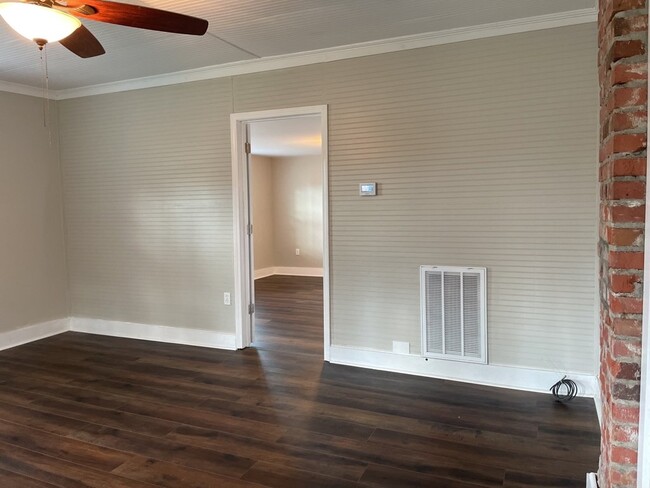 Building Photo - 149 1st Bend Rd