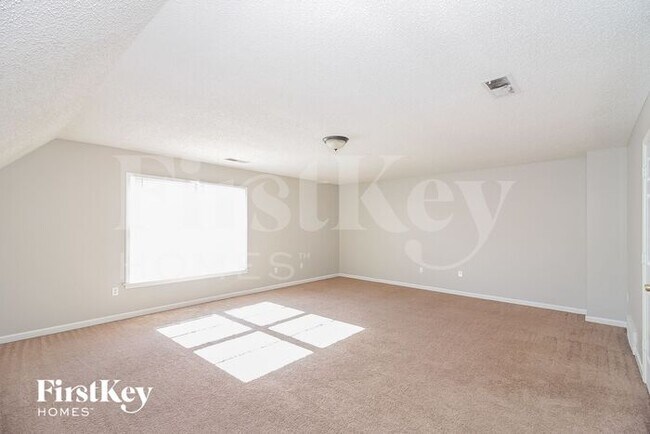 Building Photo - 4379 Richwood Pl