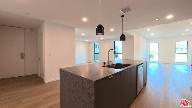 Building Photo - 5119 Colfax Ave