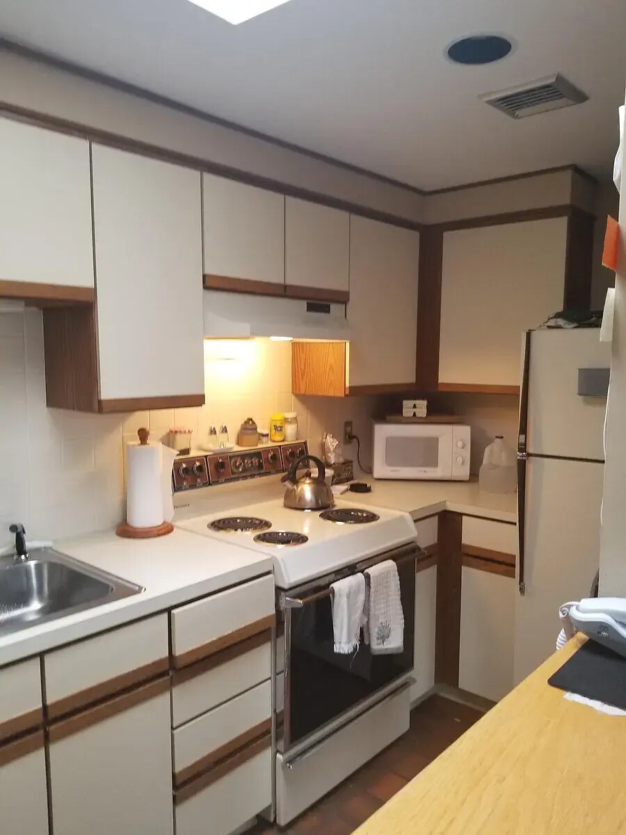 Building Photo - 90 Gainsborough St