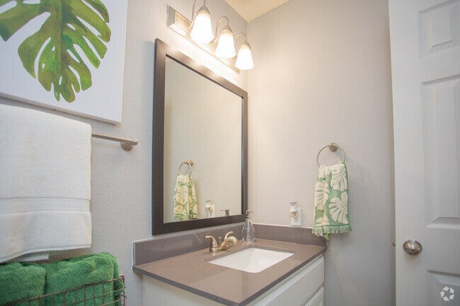 Studio - 503SF - E1RW Aspen Model - Verandahs at Cliffside