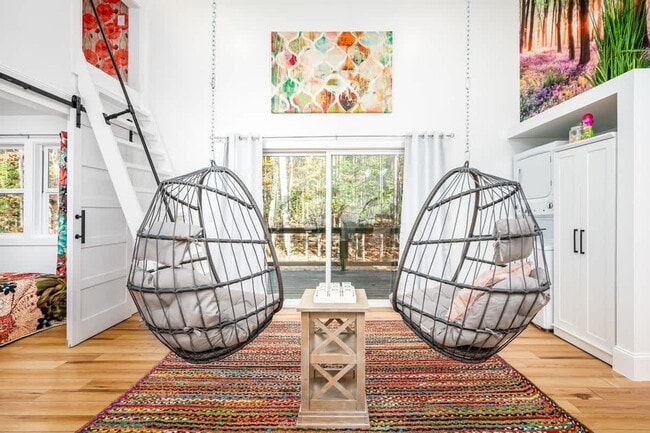 Building Photo - 288 Stone Wall Rd