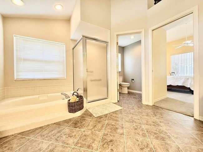 Building Photo - 8724 Ashbury Dr