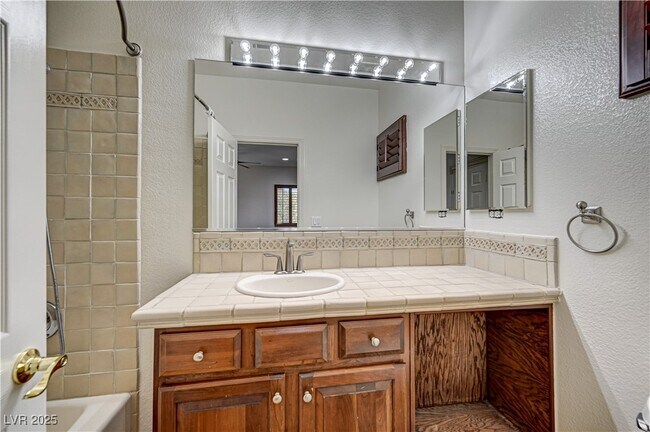 Building Photo - 3680 Belvedere Park Ln