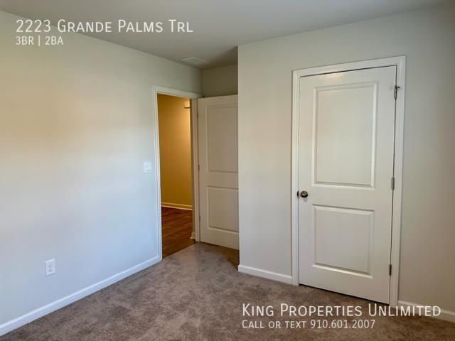 Building Photo - 2223 Grande Palms Trl