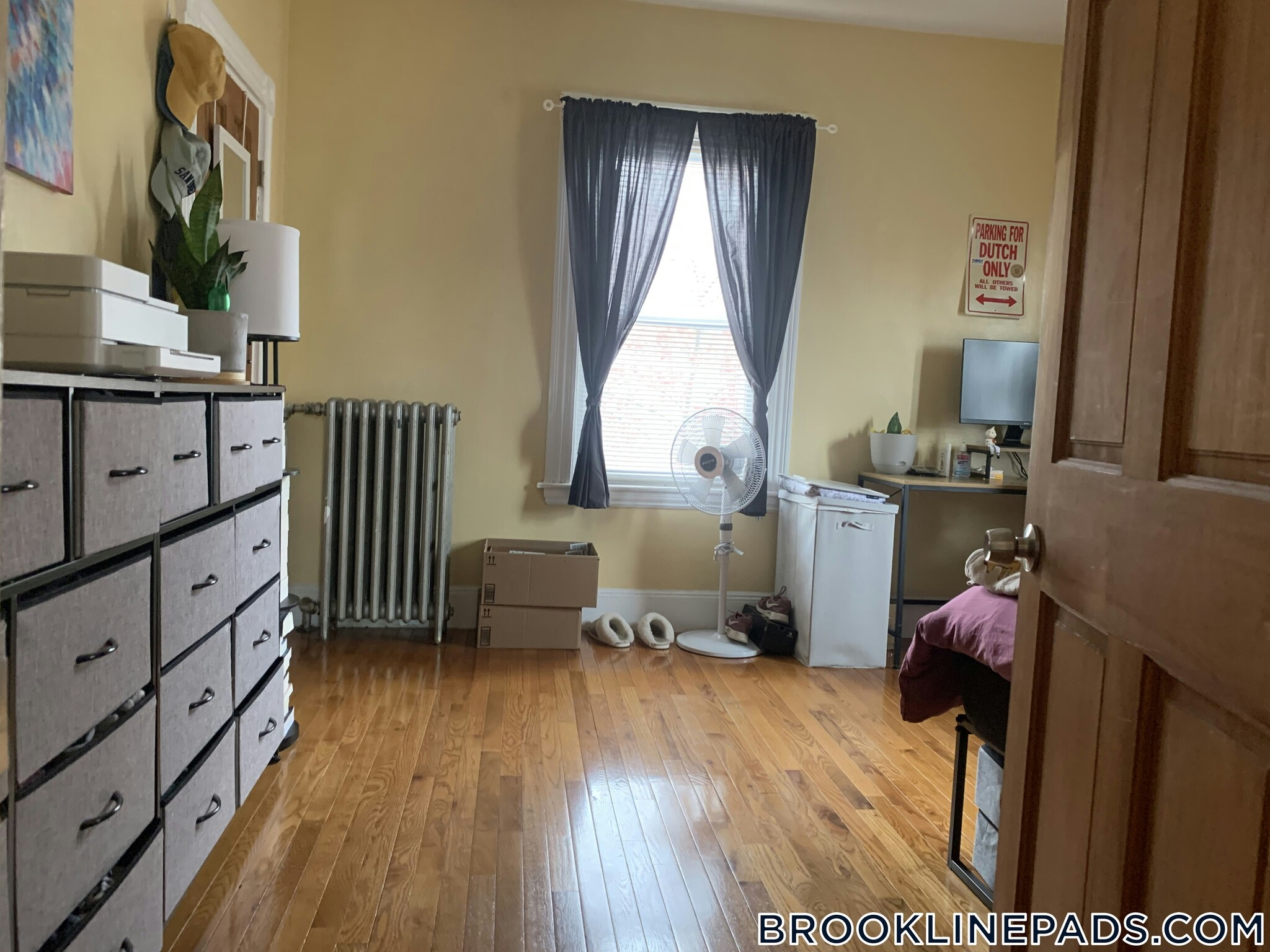 Building Photo - 46 Aspinwall Ave