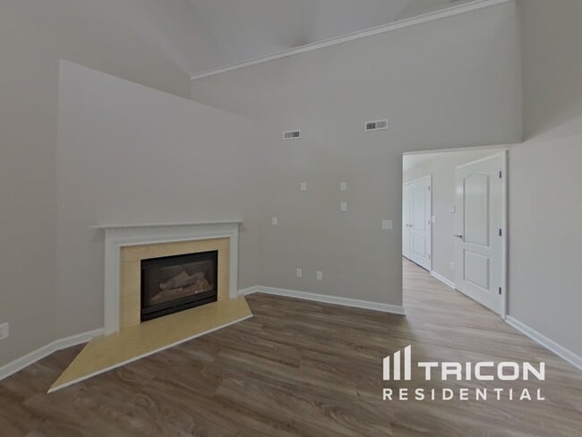 Building Photo - 6825 Parkers Crossing Dr